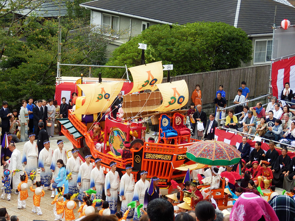 長崎の秋祭り「長崎くんち」を見に行こう