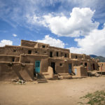 アメリカ先住民の村　ニューメキシコ州タオス・プエブロへ